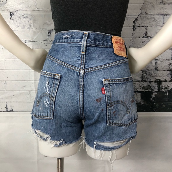 Levi’s 501’s Distressed Denim Shorts Paint 1266 - Picture 9 of 11